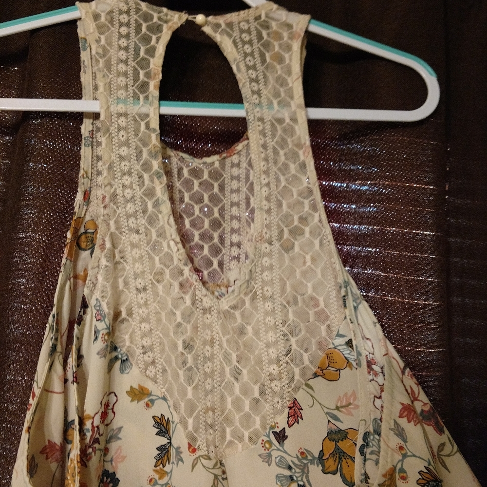 Spring top - Picture 4 of 4